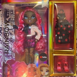 Daria Roselyn Rainbow High Doll (PRICE NEGOTIABLE)